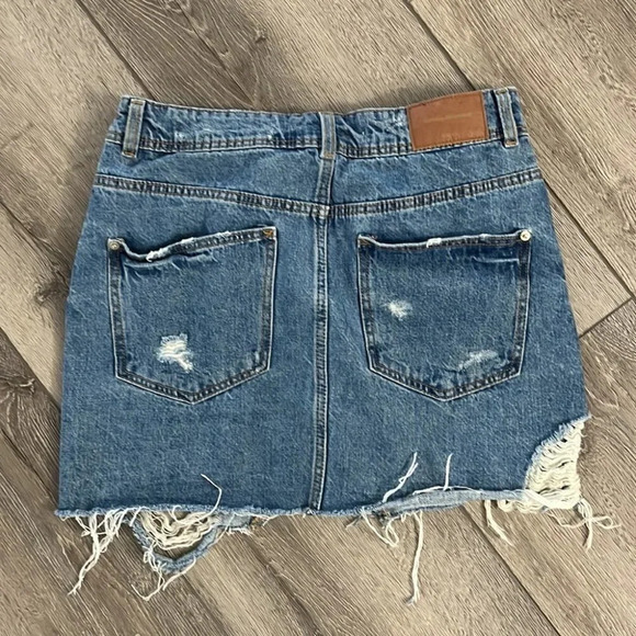 Zara blue  denim mini skirt size small - Picture 4 of 4